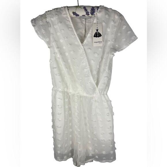 Angashion Women’s White V-Neck Romper Short Sleeve Jumper Size: Small - Picture 1 of 5